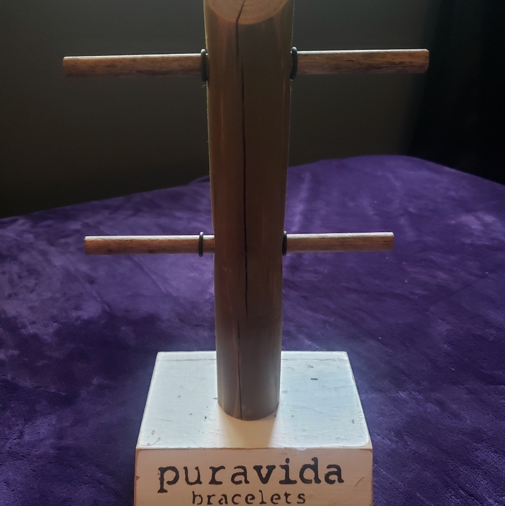 Puravida Jewelry Stand